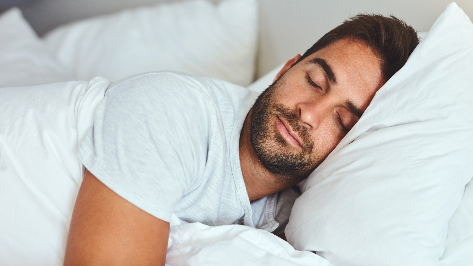 What Happens To Your Body When You Go To Bed Early Every Night - Health Digest